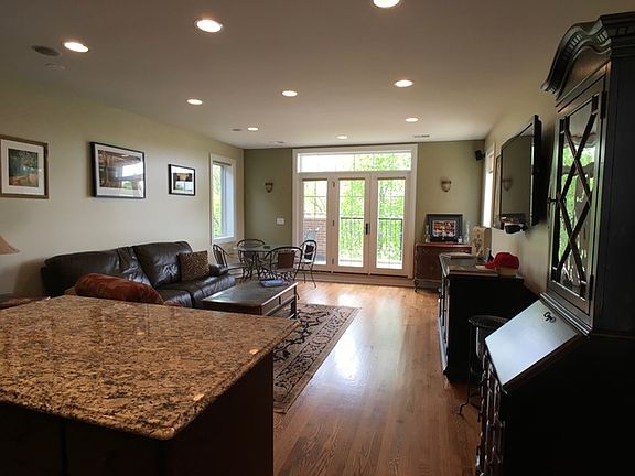 2nd image of 5454 W Higgins Ave Ste 1