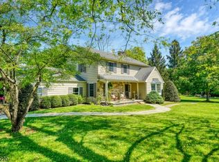 3 Scarlet Oak Rd, Califon, NJ 07830