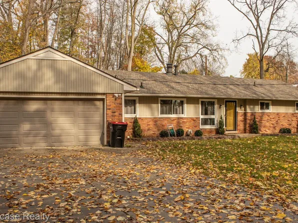 24900 Fredrick St, Southfield, MI 48033