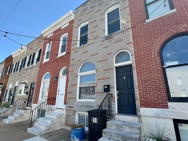 311 S East Ave — Photo 1