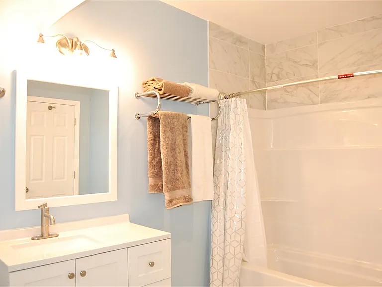 138 Stratford Ave #3 — Photo 7