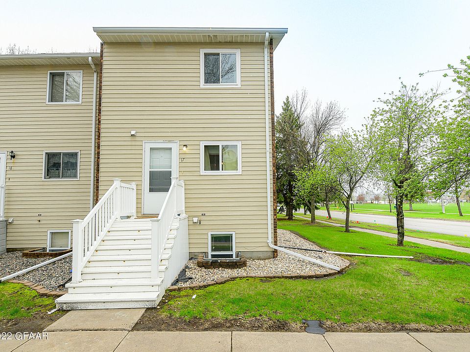 1st image of 1901 24th Ave S APT 17