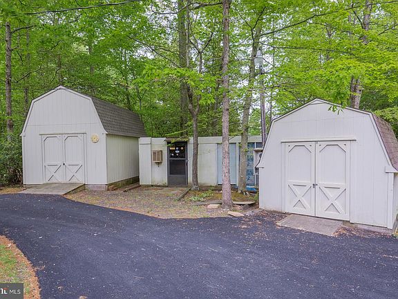 2nd image of 6765 Bessie Watson Ln