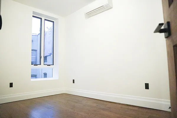 Rented by Lofts and Flats LLC | media 8