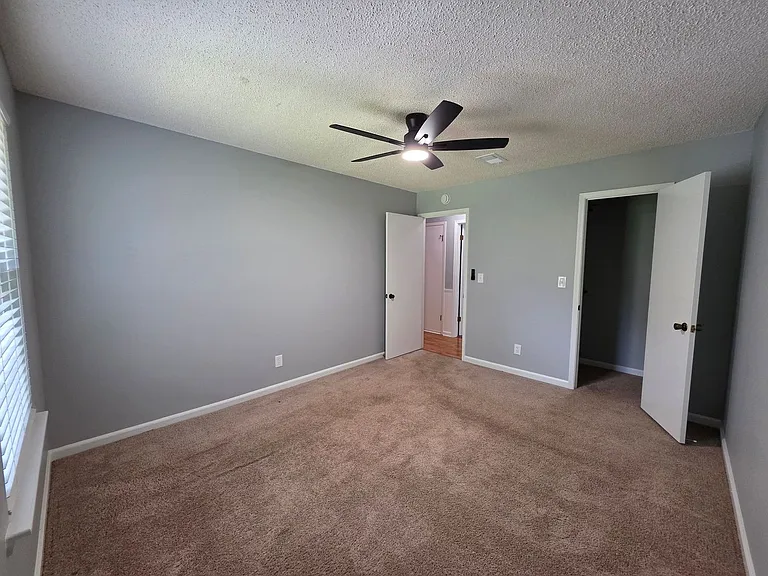 102 Park Place Dr — Photo 13
