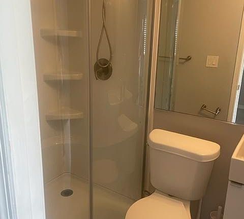 3rd image of 1041 NE 35th St Unit 3