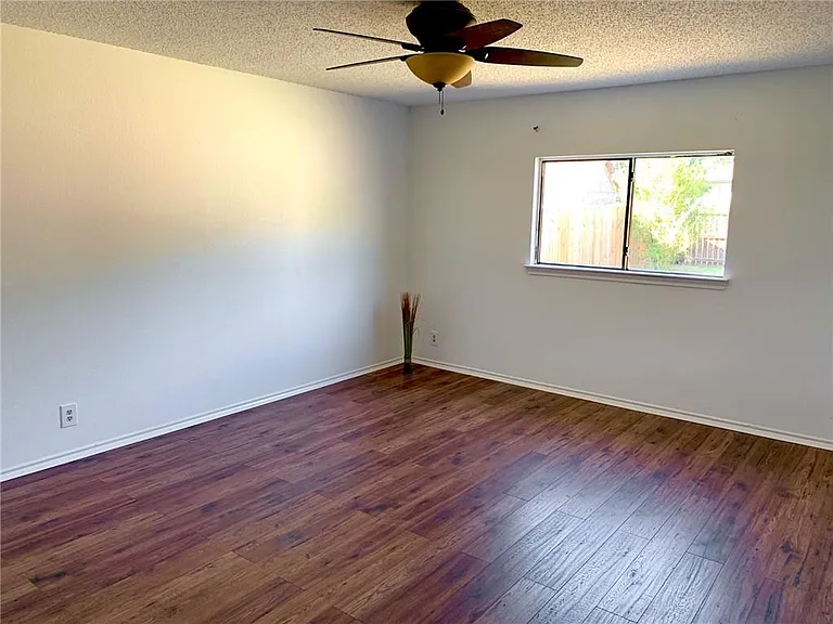 2907 Donnell Dr — Photo 14
