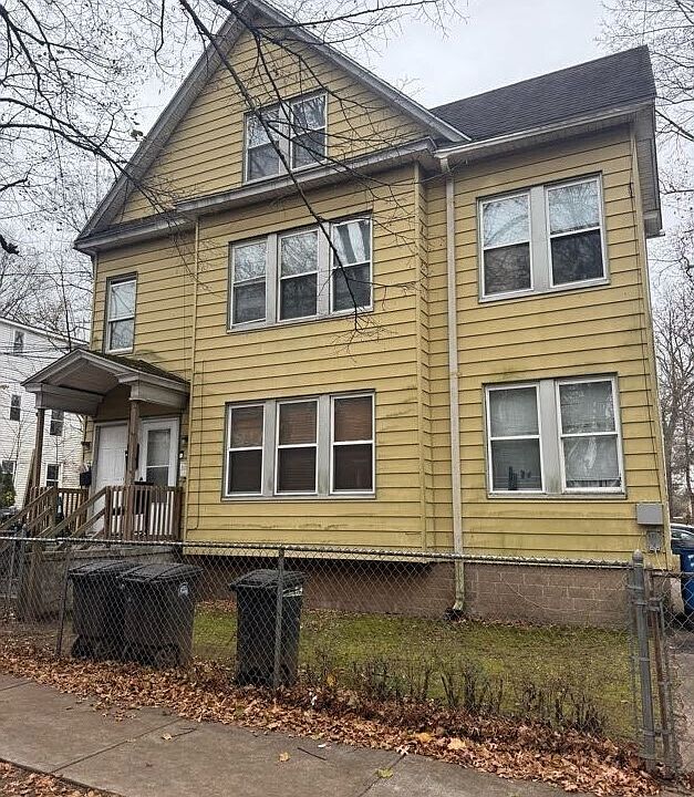 1st image of 40 Harding Place