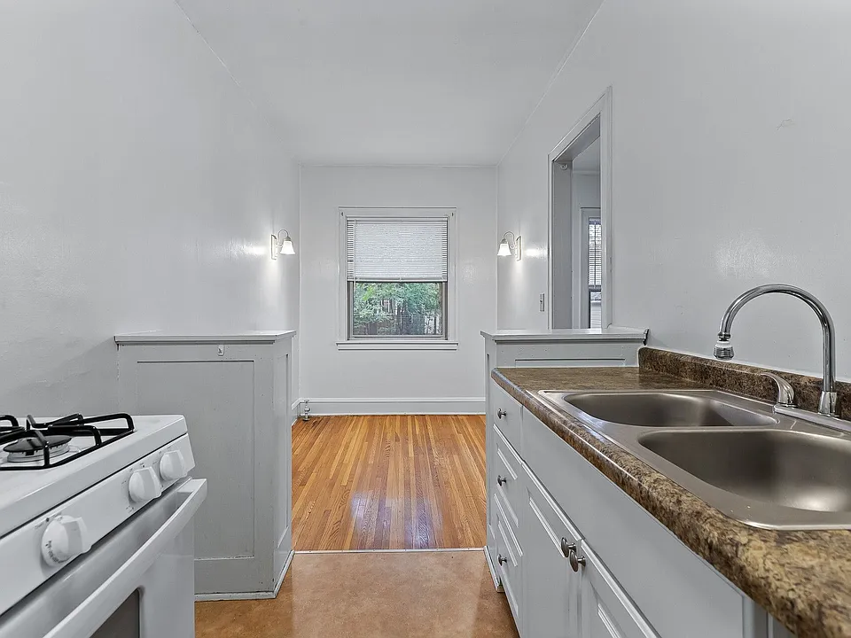 2219 Garfield Ave Apartments | Origen Living
