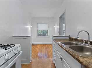 2219 Garfield Ave #102, Minneapolis, MN 55405