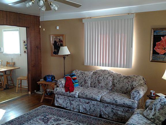 3rd image of 21748 La Salle Ave