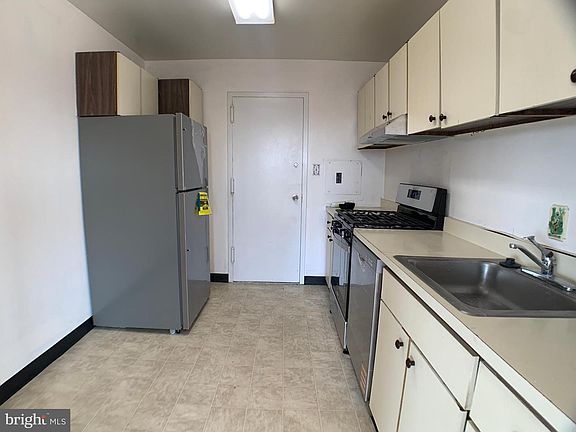 3rd image of 1111 University Blvd W APT 919-A