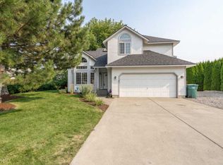 475 E Cloverleaf Dr, Hayden Lake, ID 83835