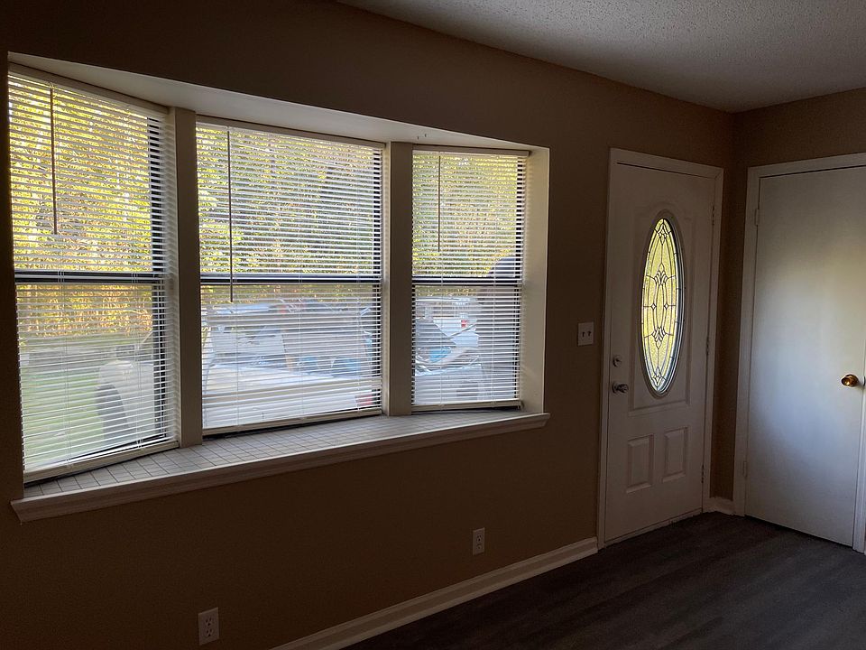 living room bay window