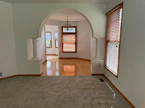 1004 N Columbia St — Photo 25