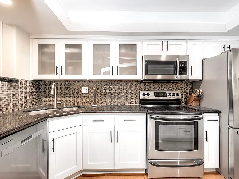 940 Sealane Dr #10 — Photo 7