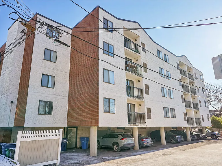 16 Elmer Street — Photo 11