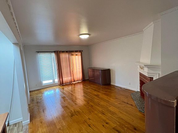 2nd image of 125 Schwerin St