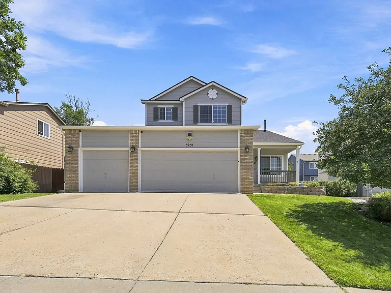 3255 Heather Glen Dr — Photo 1