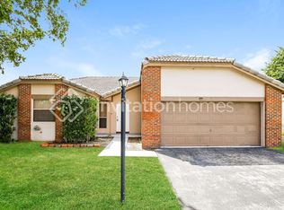 5941 York Ln, Fort Lauderdale, FL 33331