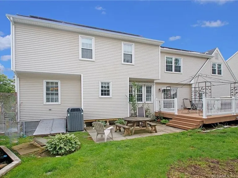 145 Settlers Ridge Rd — Photo 2