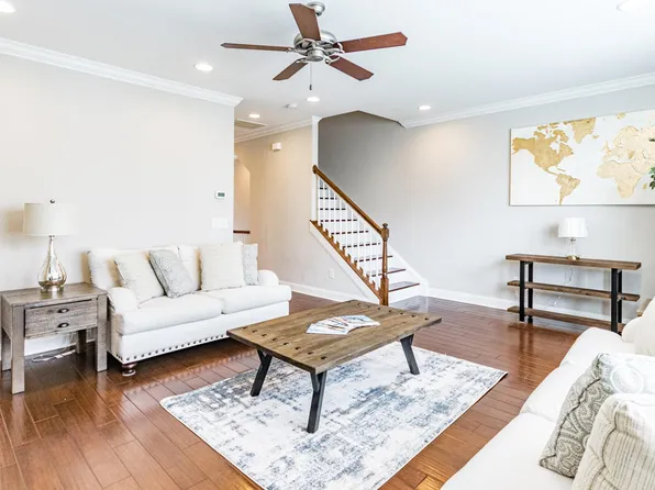 617 Balsam Fir Dr, Cary, NC 27519