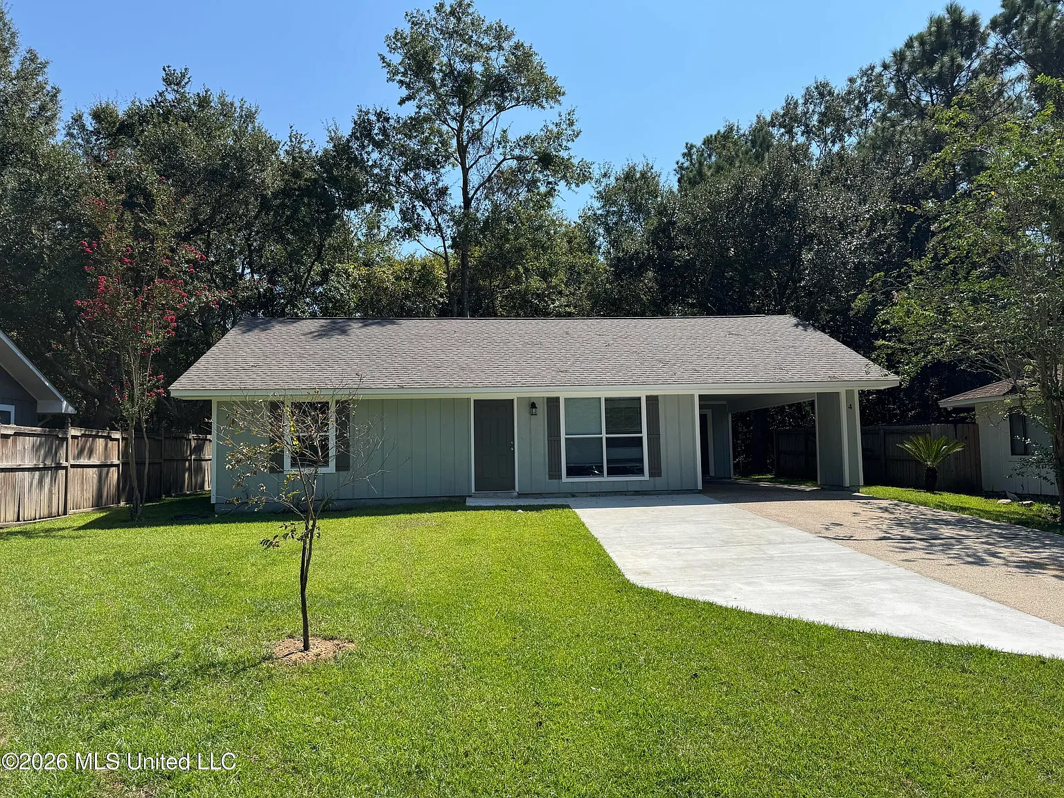 2 bed, 2.0 bath, 1020 sqft, $1,700 — Photo 1