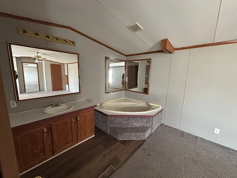 1514 Avalon Dr — Photo 14