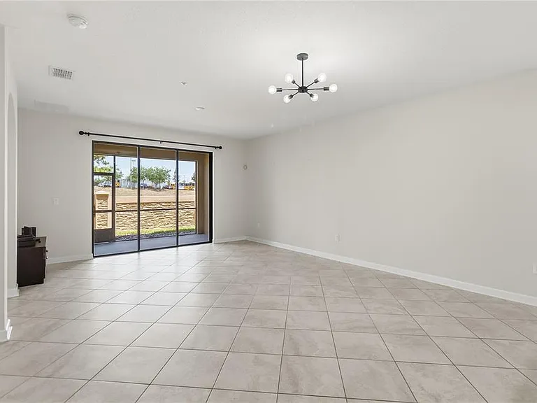 9019 Azalea Sands Ln #9019 — Photo 5