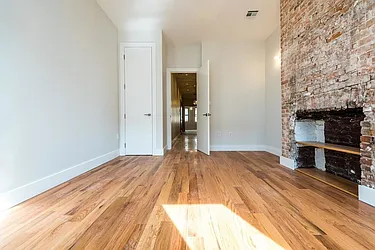 Rented by Empire Deeds LLC 