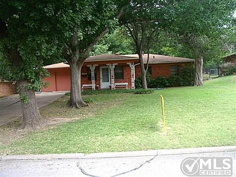 2nd image of 1026 NW 8th St