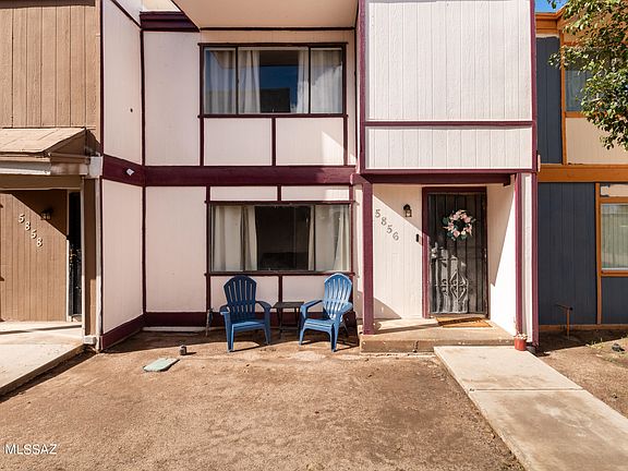4th image of 5856 S Del Moral Blvd