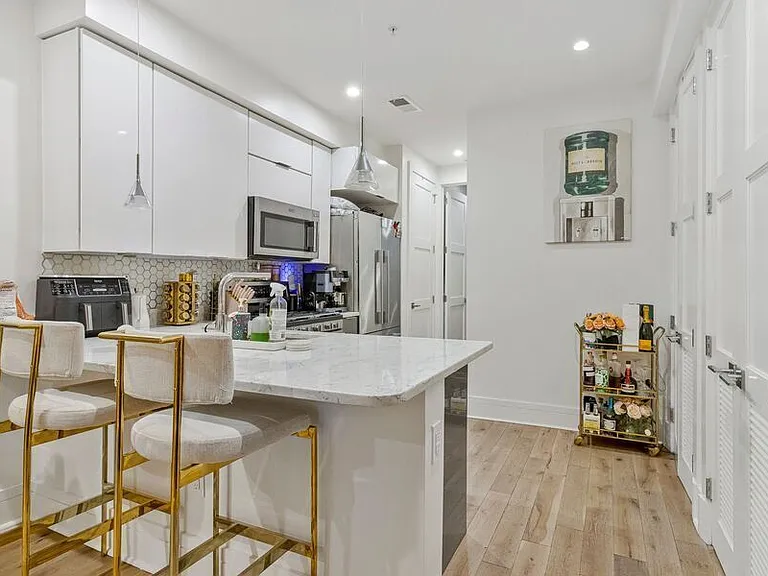 820 Kennedy St NW #2 — Photo 9