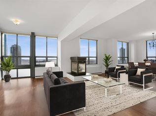 105 Greene St APT 1903, Jersey City, NJ 07302