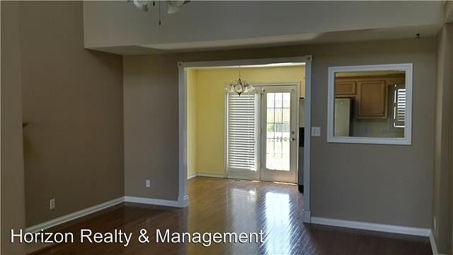 1st image of 3917 Gaine Dr