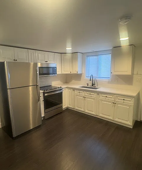10 W Center St #10 — Photo 1