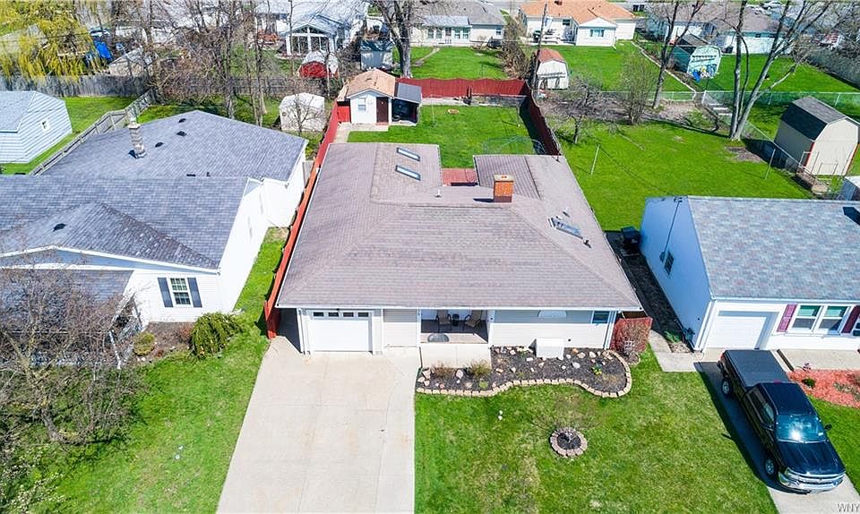 1st image of 275 Wellington Ave