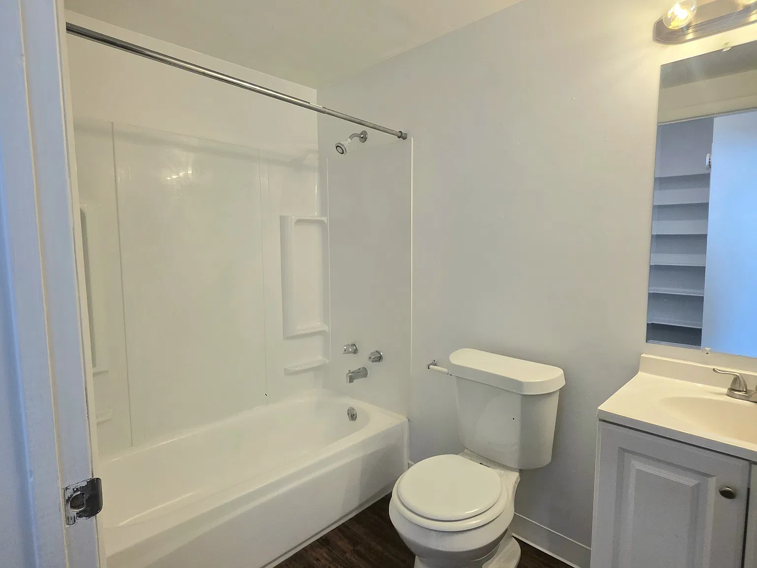 2 bed, 600 sqft, $1,000 — Photo 4