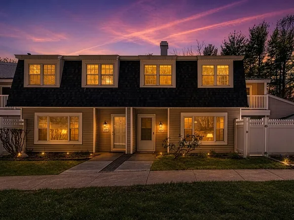 623 Edgebrook Dr, Boylston, MA 01505