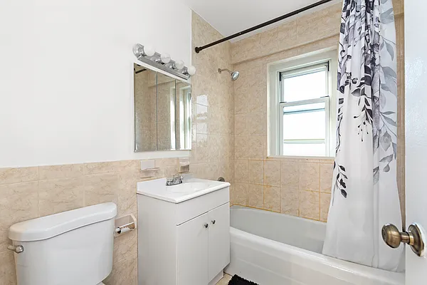 Rented by Keller Williams NYC | media 6