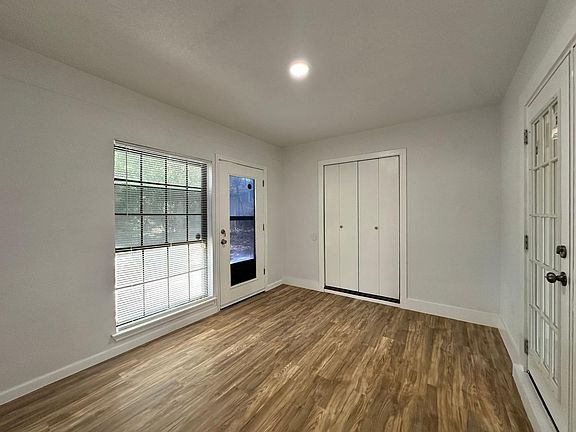 4th image of 2343 Delgado St