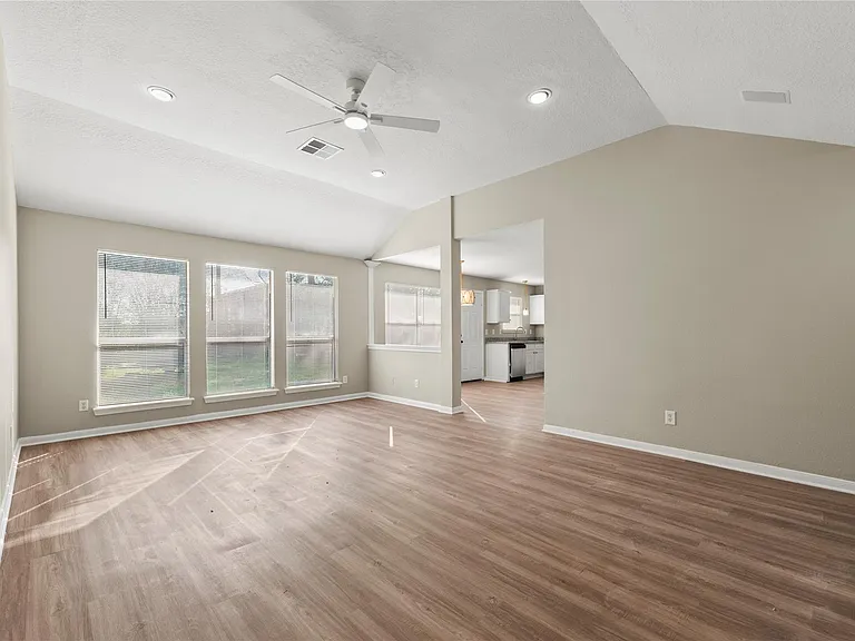 7134 Prairie Village Dr — Photo 7