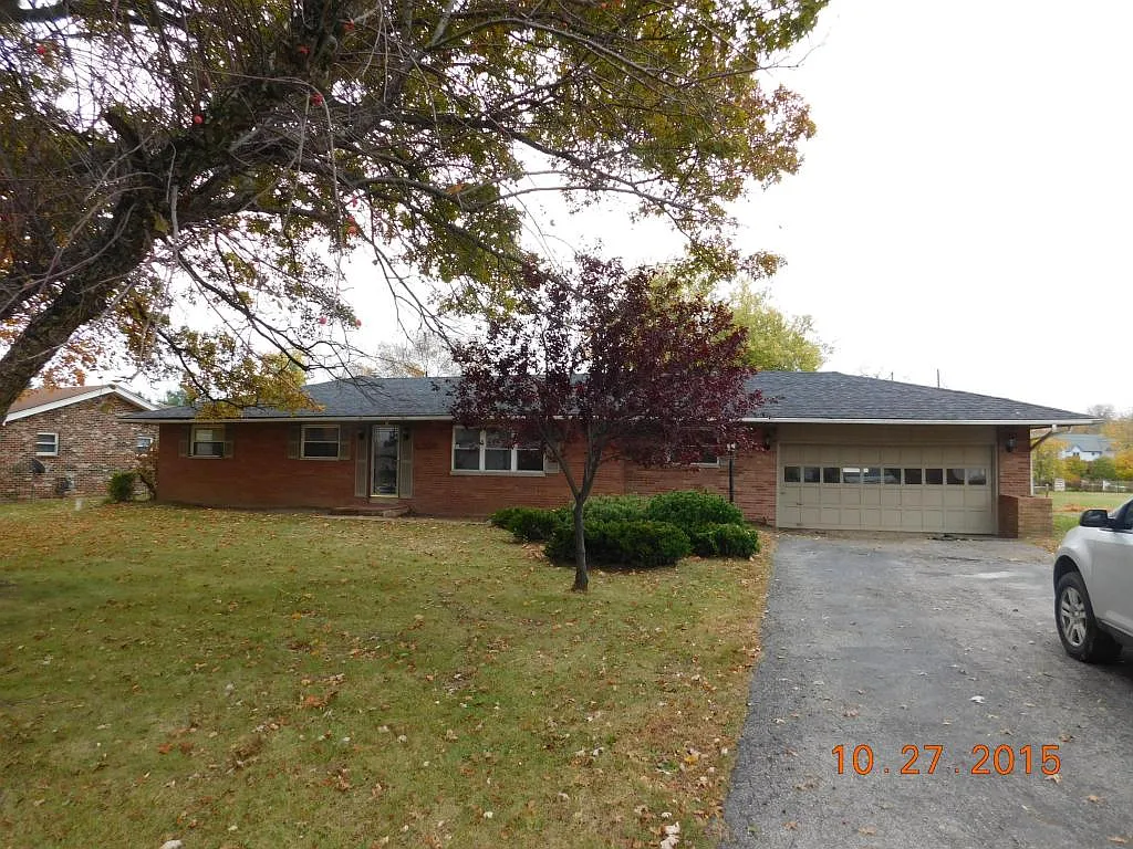 2305 White Rd photo 1