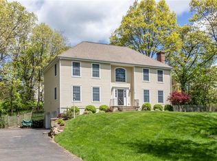 481 Flax Hill Rd, Norwalk, CT 06854