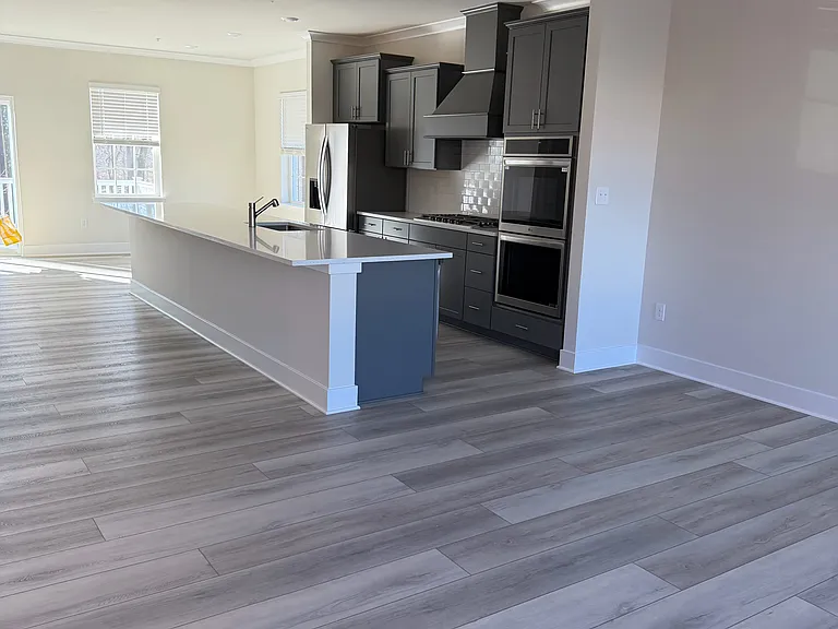 330 Birdie Ct — Photo 1