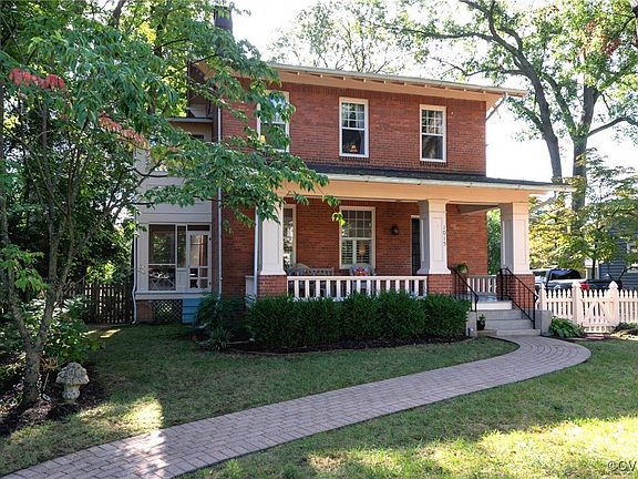 5th image of 1015 Taylor Ave