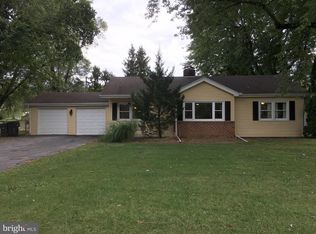 1610 Newville Rd, Carlisle, PA 17015