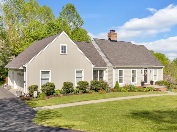 804 Quail Ridge Ct, Elizabethton, TN 37643