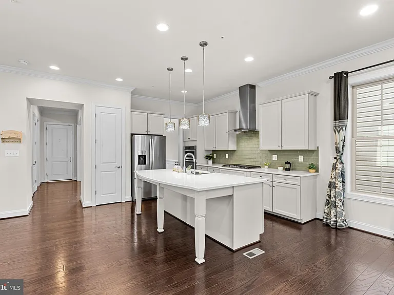 22237 Fulmer Ave — Photo 21