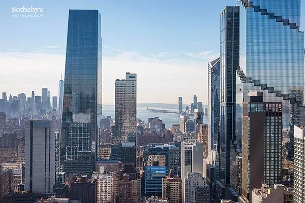 Rented by Sotheby's International Realty | media 12